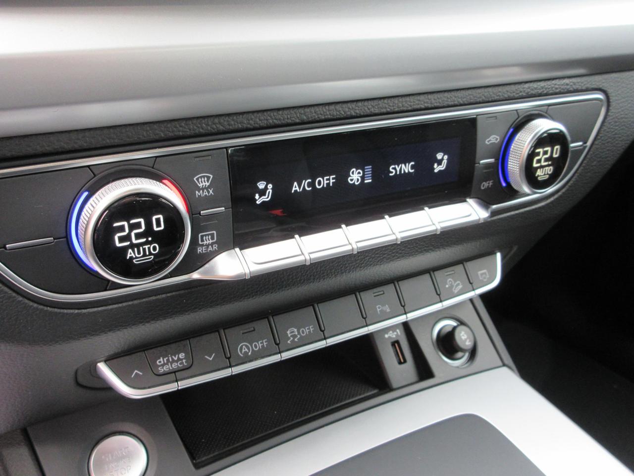 Audi Q5 Sportback 35 2.0 tdi mhev 12V Business Advanced s-tronic