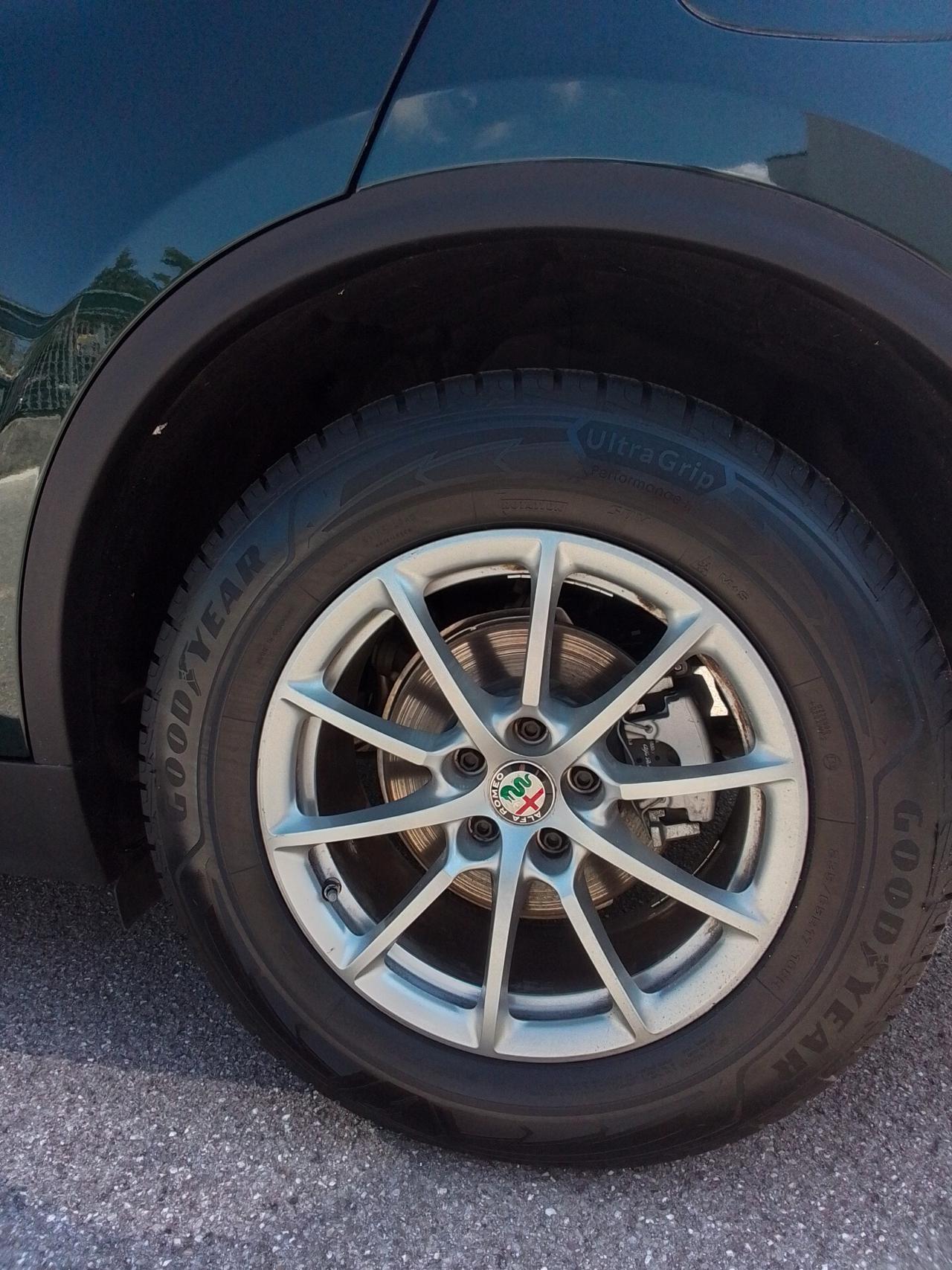 Alfa Romeo Stelvio 2.2 Turbodiesel 190 CV AT8 Q4 Executive