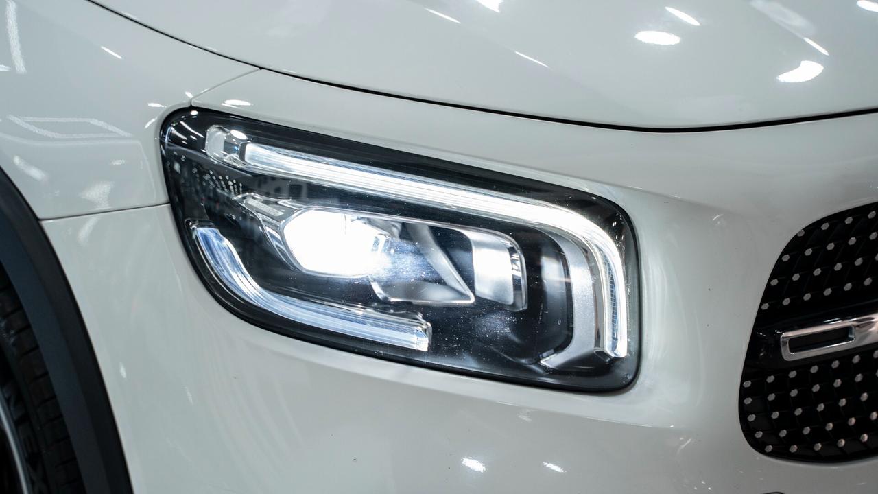 Mercedes-benz GLB 200 D PREMIUM PLUS AMG TETTO PACK LUCI XENO NAVI FULL OPTIONAL