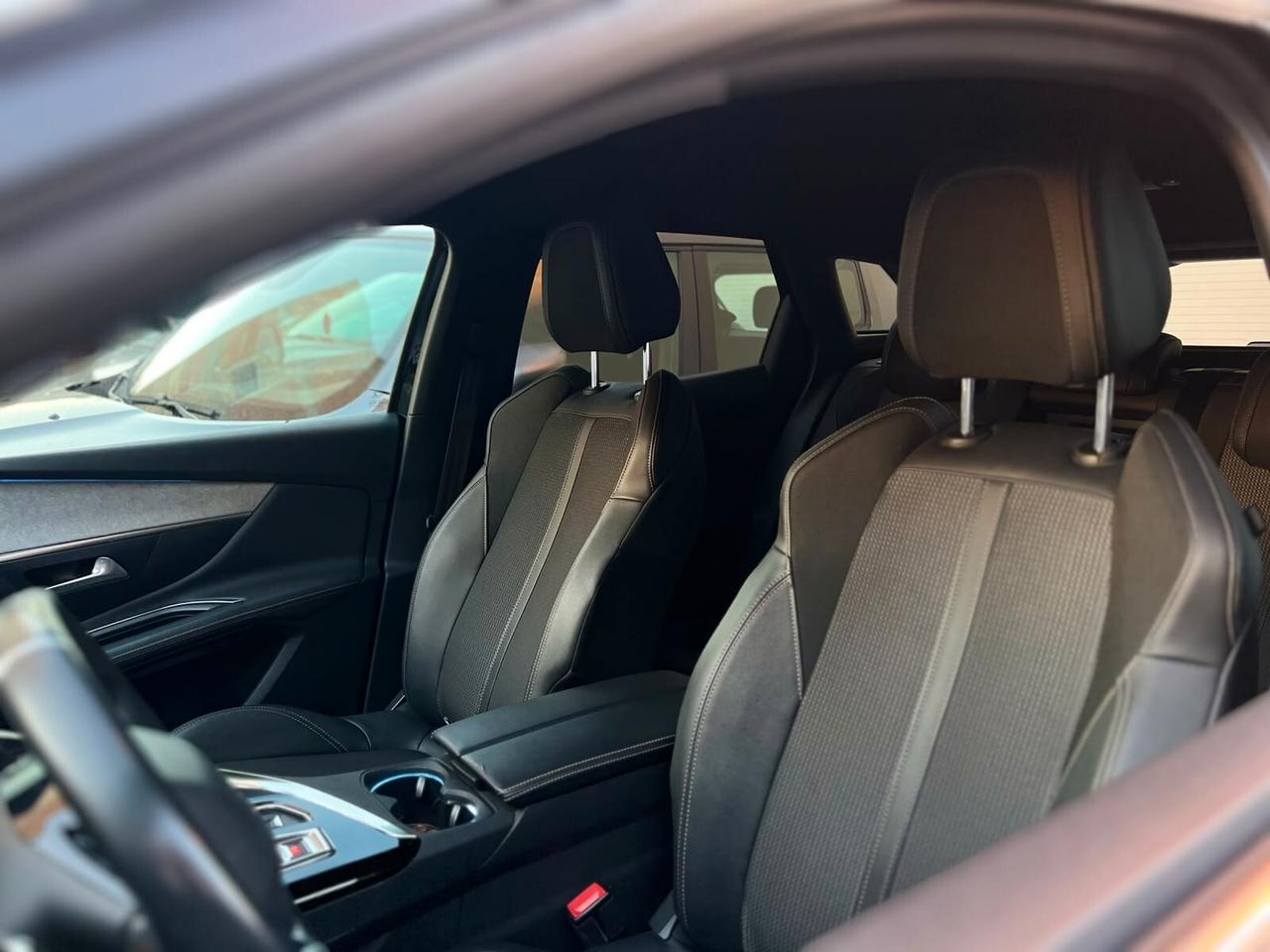 Peugeot 3008 BlueHDi 130 S&S EAT8 GT PACK FULL OPTIONAL