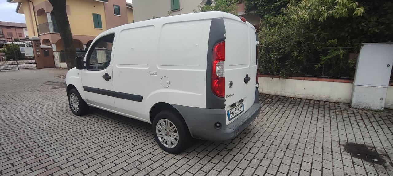 Fiat Doblò 1.6 Natural Power 103 cv - IVA ESPOSTA