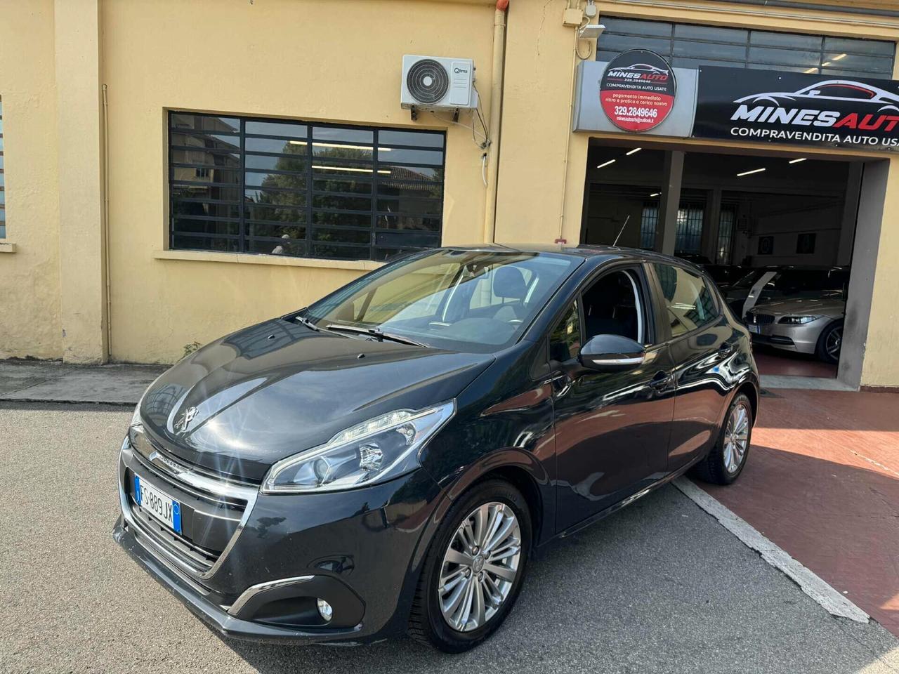 Peugeot 208 Anno 2019 1.2 Benz CARROZZERIA DA VISIONARE