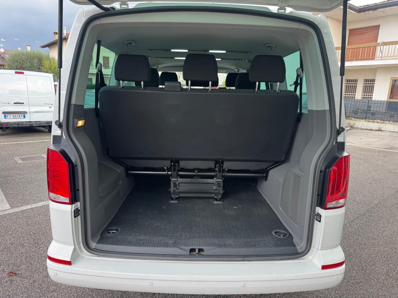 Volkswagen Caravelle 2.0 TDI 110CV PC Trendline