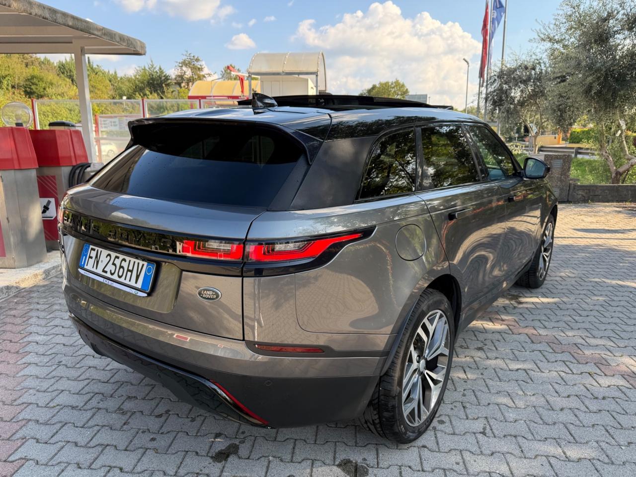 Land Rover Range Velar 2.0D I4 180 CV full optional