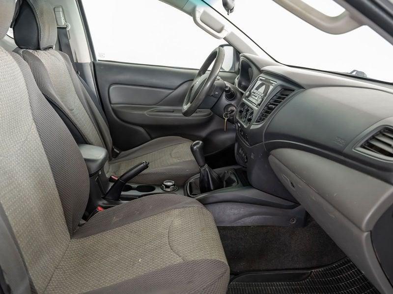 Mitsubishi L200 2.4 DI-D 154CV CLUB CAB INFORM