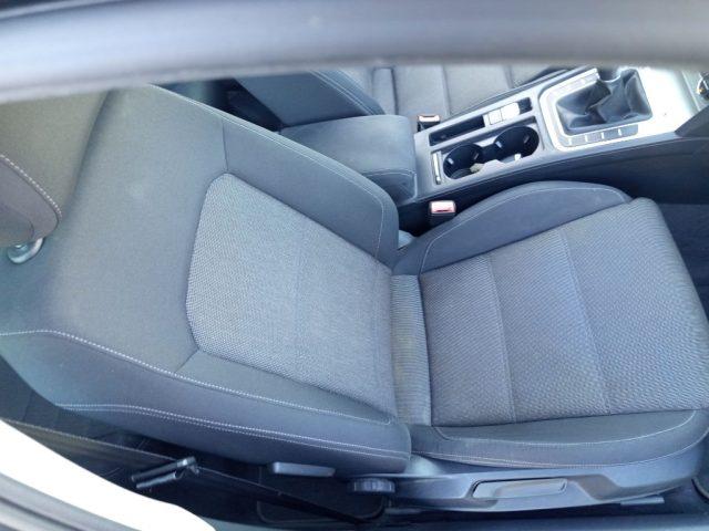 VOLKSWAGEN Passat Variant 1.6 TDI SCR Business BMT