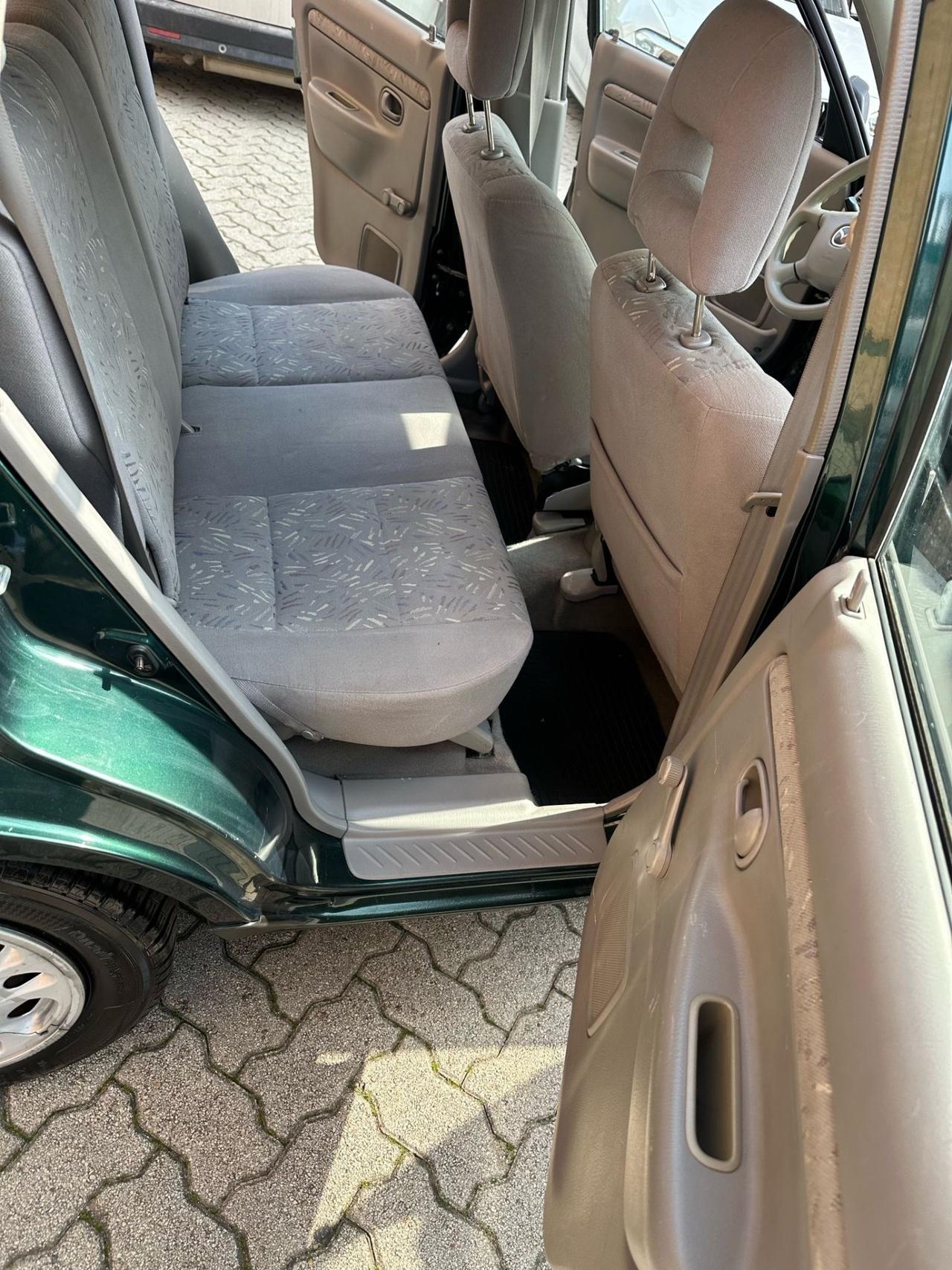 Mazda Demio 1.3i 16V Exclusive