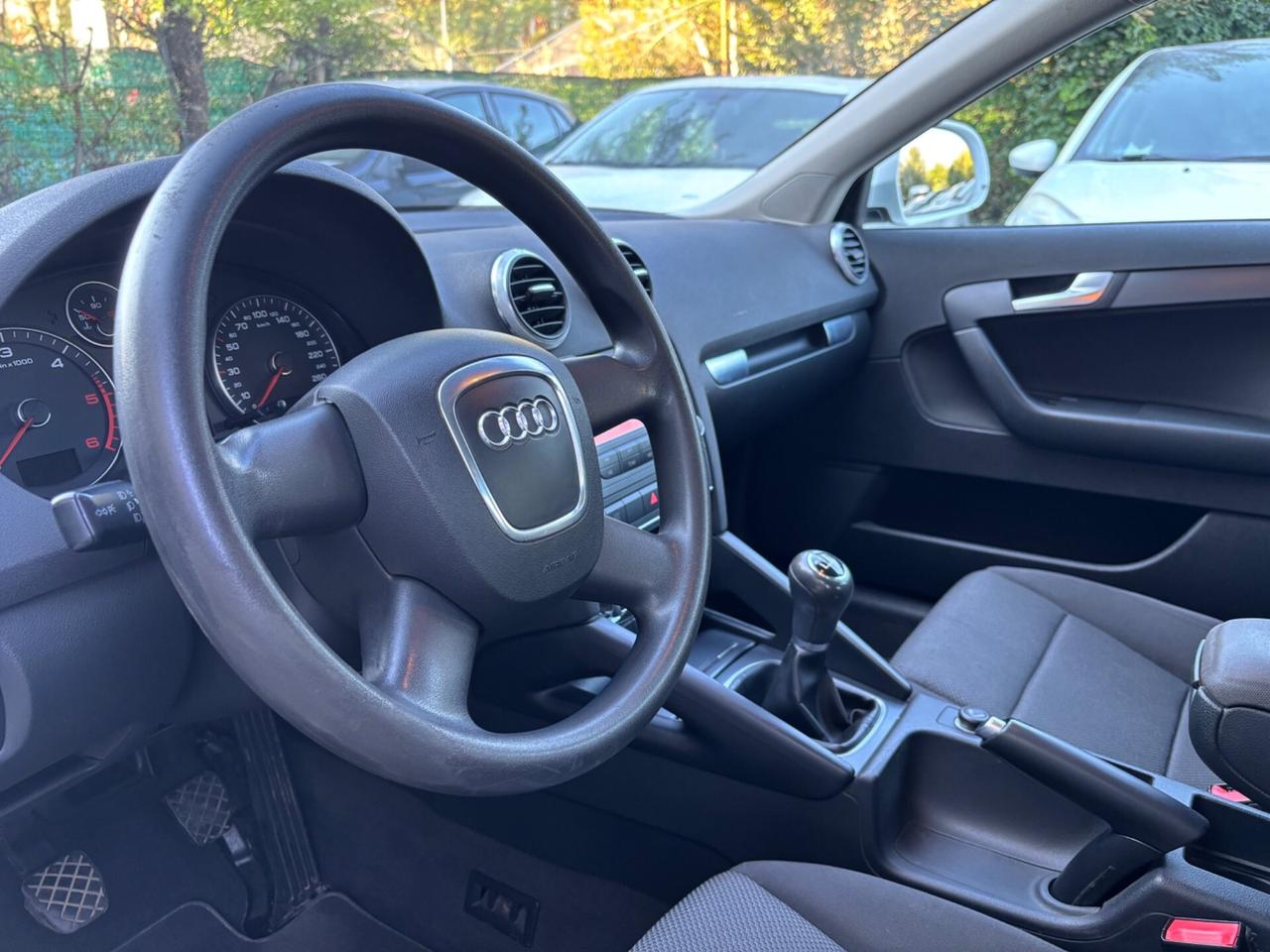 Audi A3 SPB 1.6 TDI 105 CV OK NEOPATENTATI