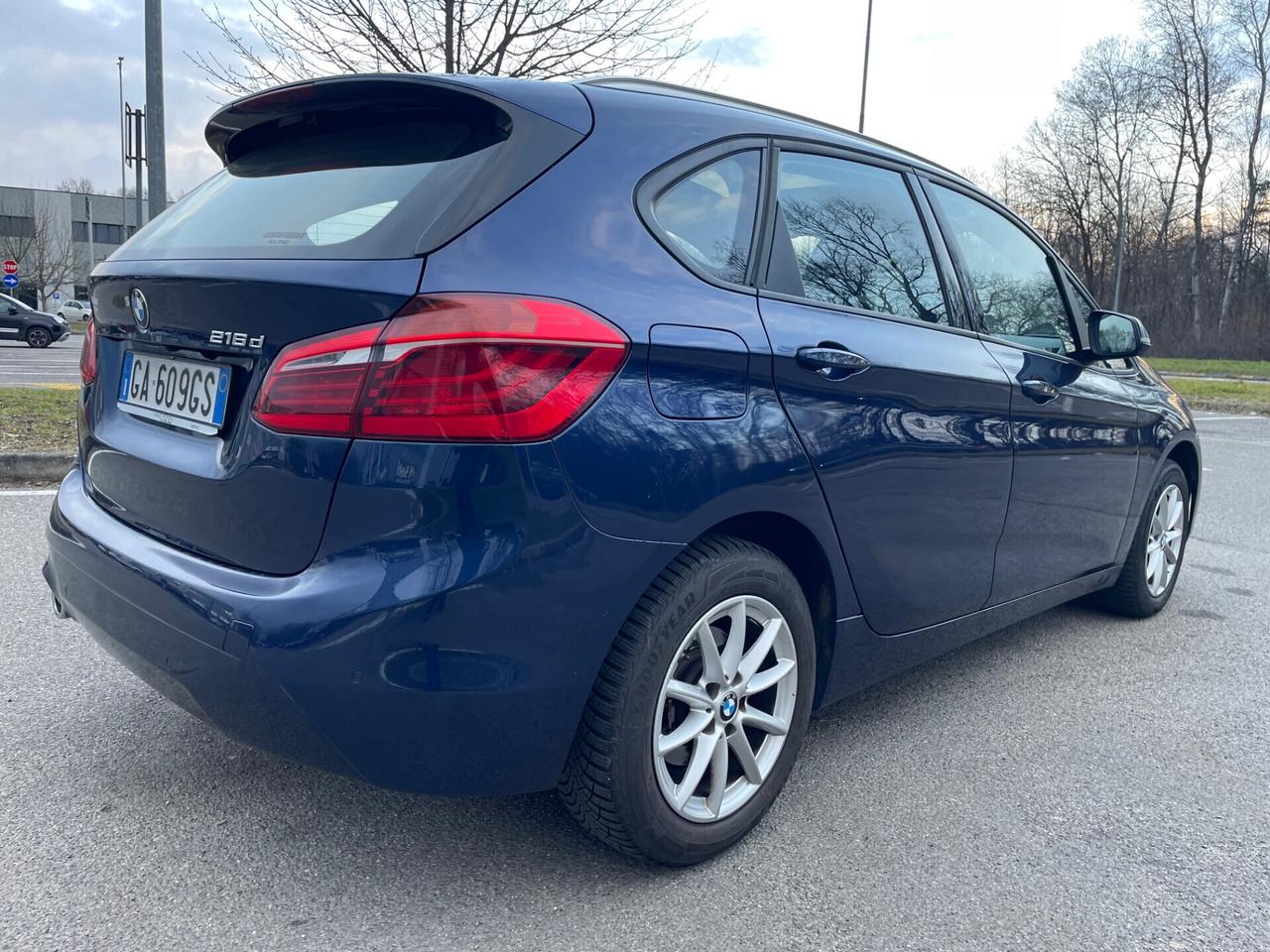 Bmw 216 218d Active Tourer*Neopatentati*Tetto*Navi*