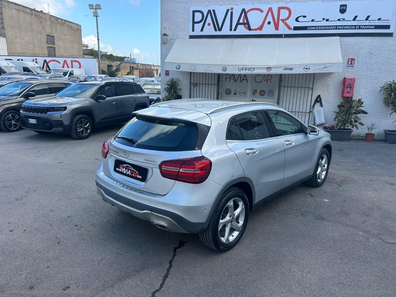 MERCEDES-BENZ GLA 220 d Automatic 4Matic Premium
