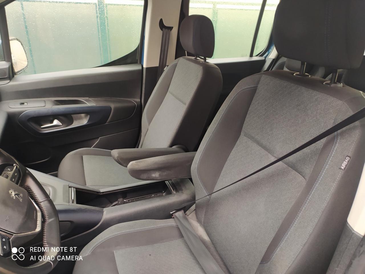 Peugeot Rifter BlueHDi 100 S&S Allure Standard MIX Autocarro 5 posti