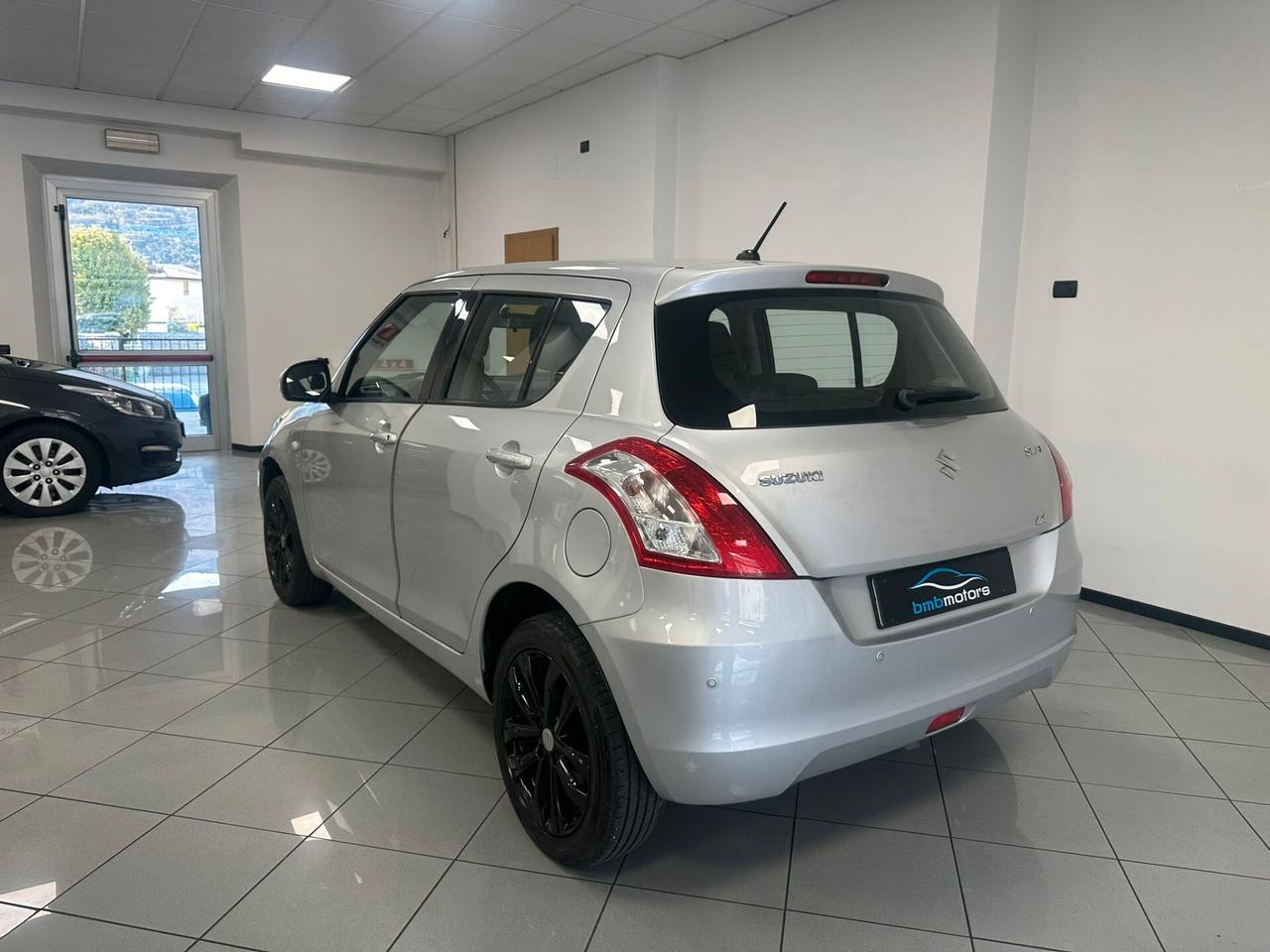 Suzuki Swift 1.2 VVT 4WD 5 porte B-Cool Bi-Color