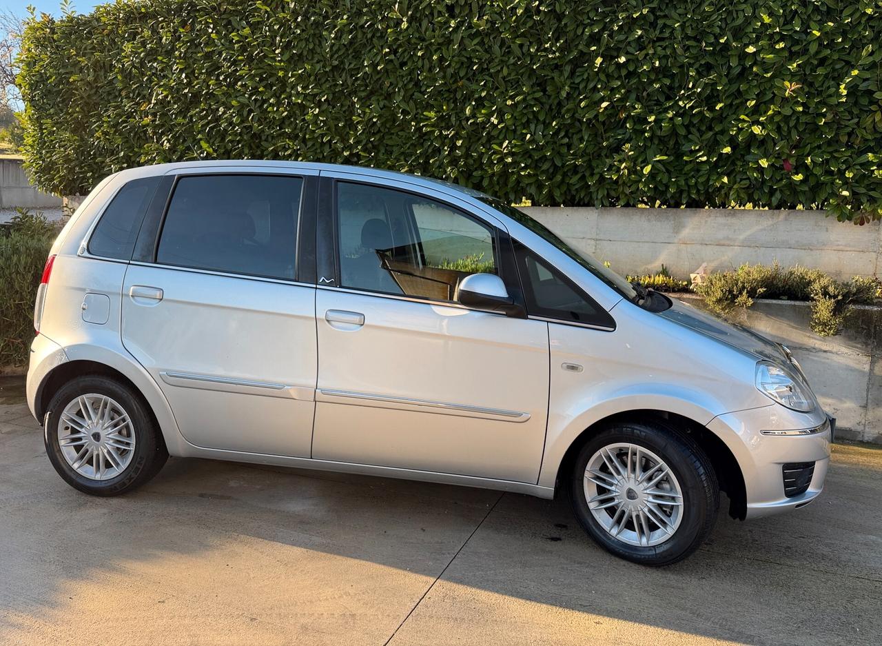 Lancia musa 1.3 MJT 90 CV Oro plus.Si neopatentati