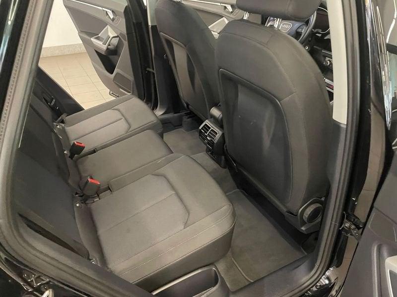 Audi Q3 45TFSI eS tronicBusiness anche a332€