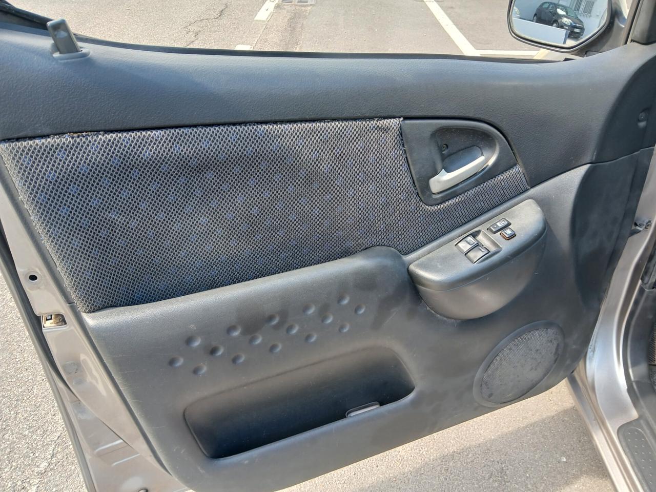 Toyota Yaris 1.4 tdi D-4D
