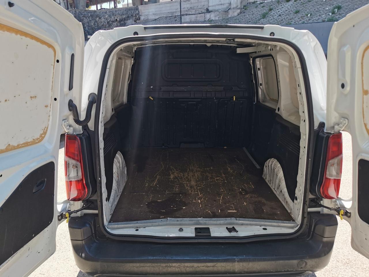 Peugeot Partner 1.5 BlueHDi 100cv PC Furgone IVA DETRAIBILE