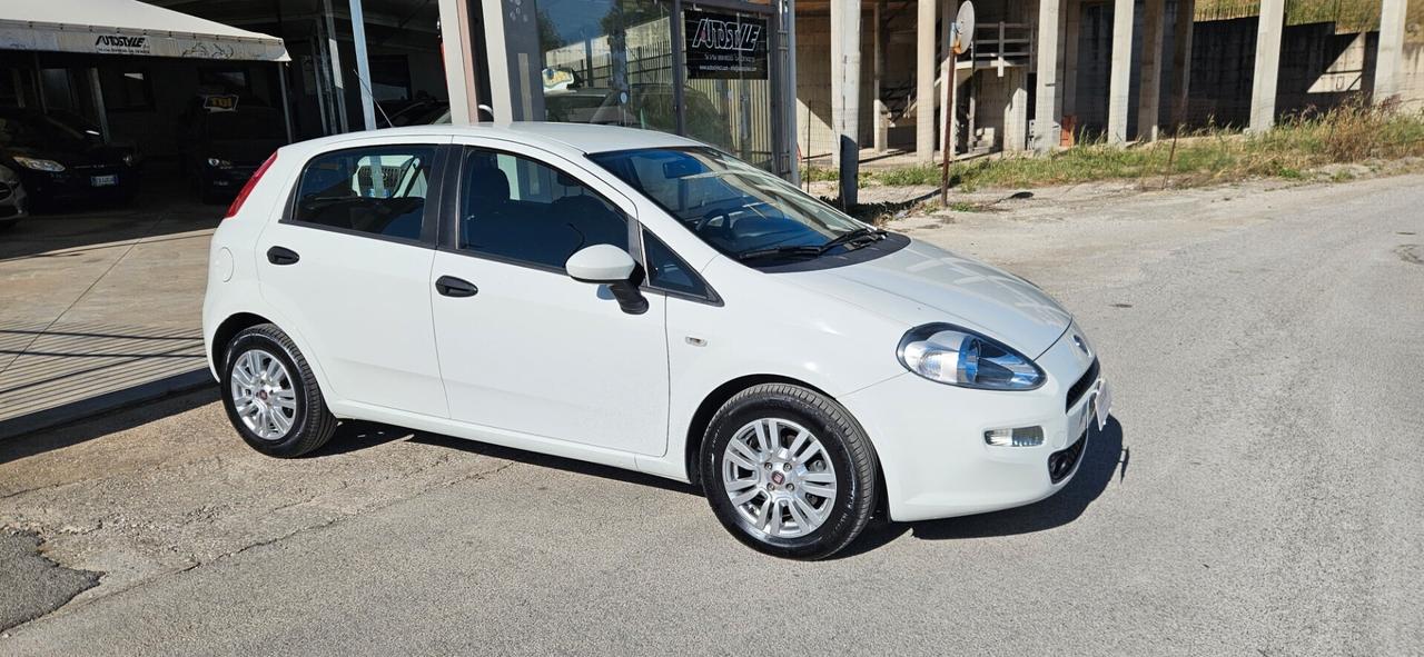 Fiat Punto 1.3 MJT II 75 CV Street