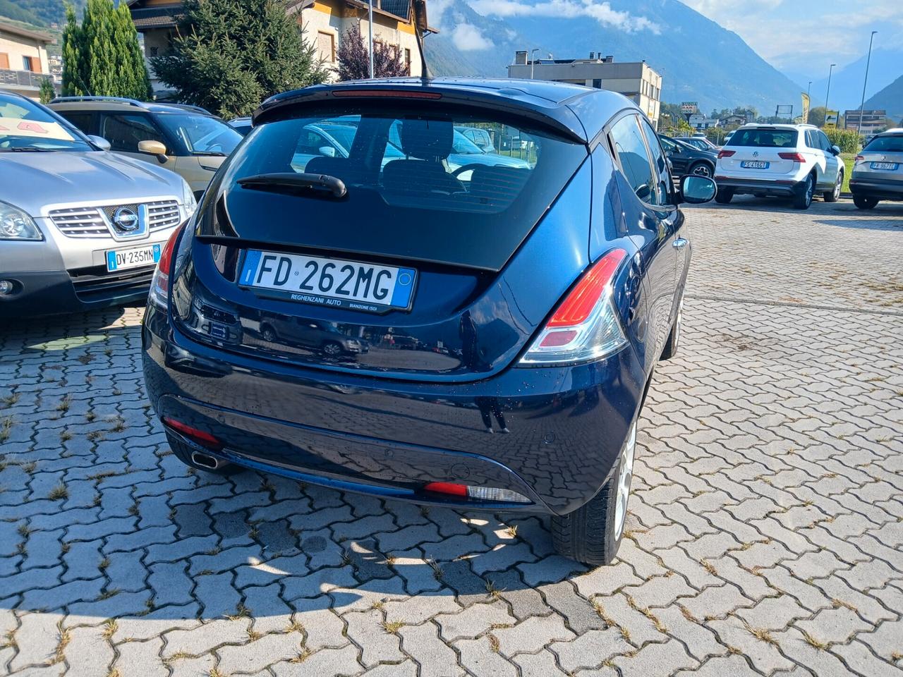 Lancia Ypsilon 1.2 69 CV 5 porte Gold
