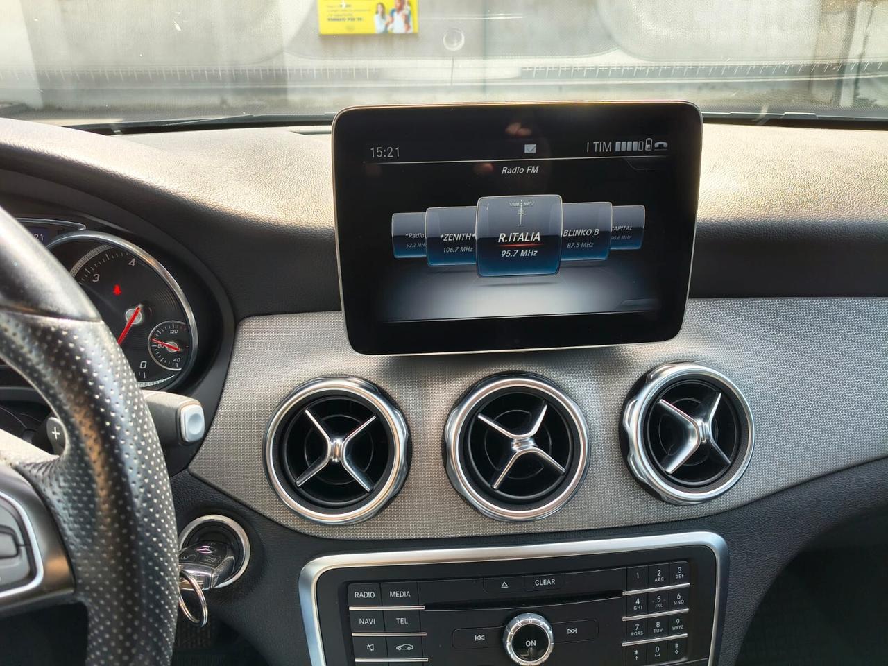 Mercedes-benz GLA 200 d Automatic Sport