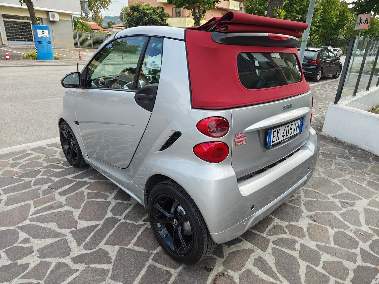 Smart ForTwo 1000 52 kW MHD cabrio pulse