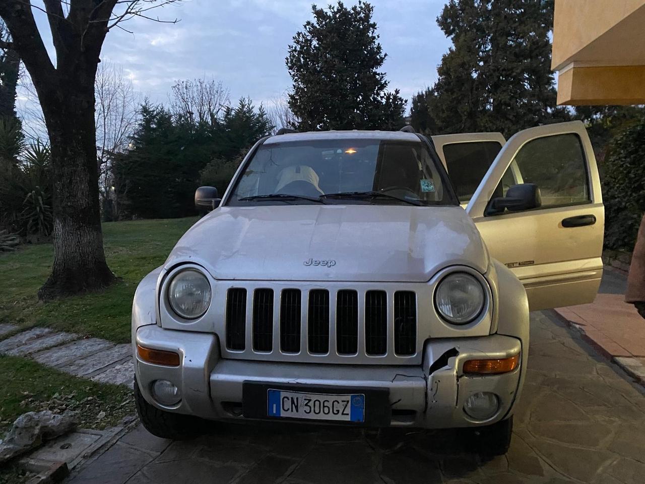 Jeep Cherokee 2.8 CRD Limited