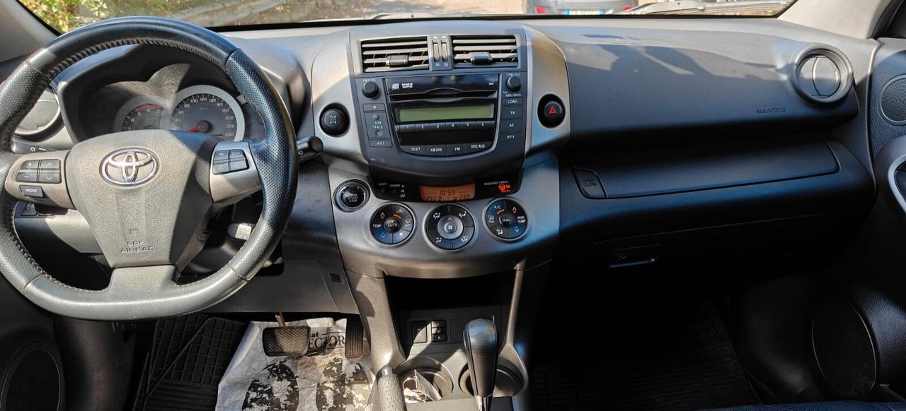 Toyota RAV 4 RAV4 Crossover 2.2 D-Cat A/T 150 CV Luxury