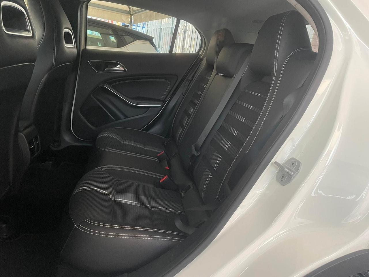 Mercedes-benz GLA 200 d Automatic Premium