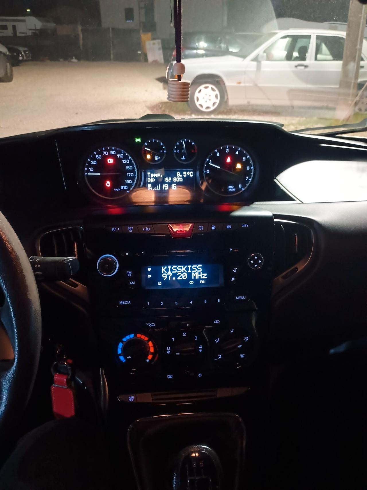 Lancia Ypsilon 1.2 69 CV 5 porte GPL Ecochic Gold
