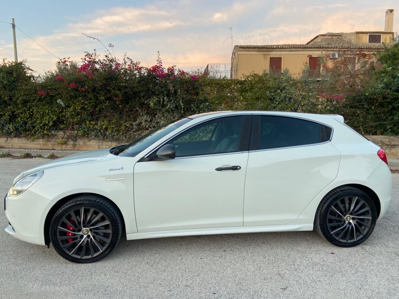 Alfa Romeo Giulietta 2.0 JTDm-2 150 CV Quadrifoglio 2015