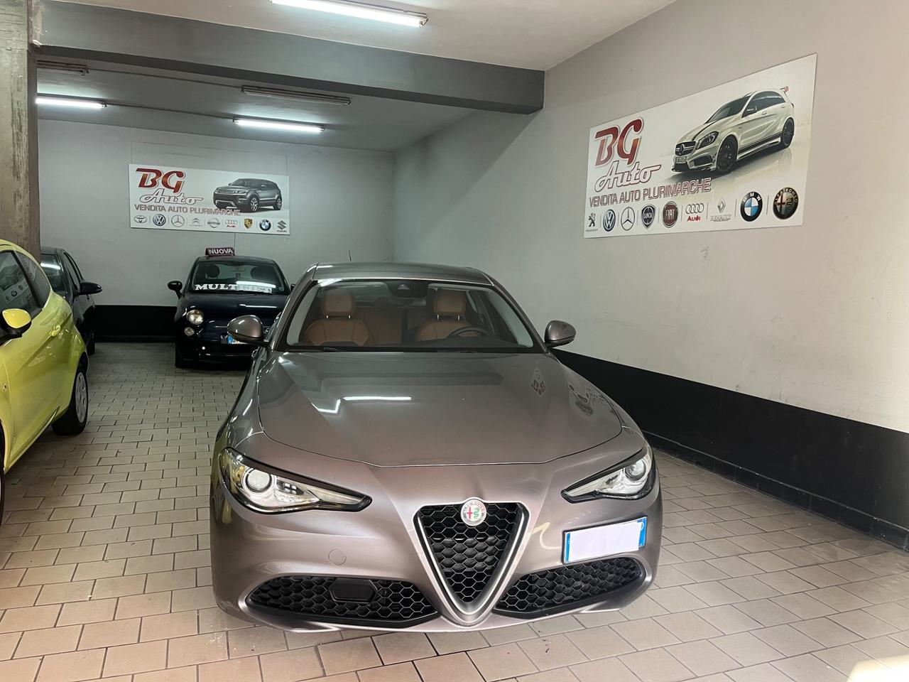 Alfa Romeo Giulia 2.2 180 CV AT8 Business Sport Launch Ed.