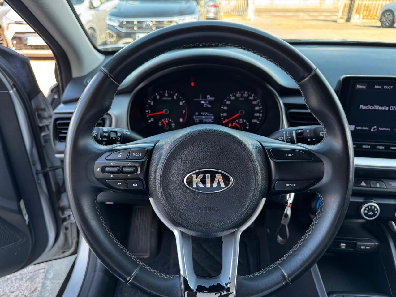KIA STONIC 1.2 GPL URBAN RETROCAMERA E SENSORI
