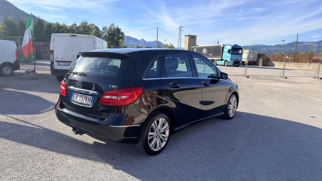 Mercedes-benz B 200 CDI BlueEFFICIENCY Executive