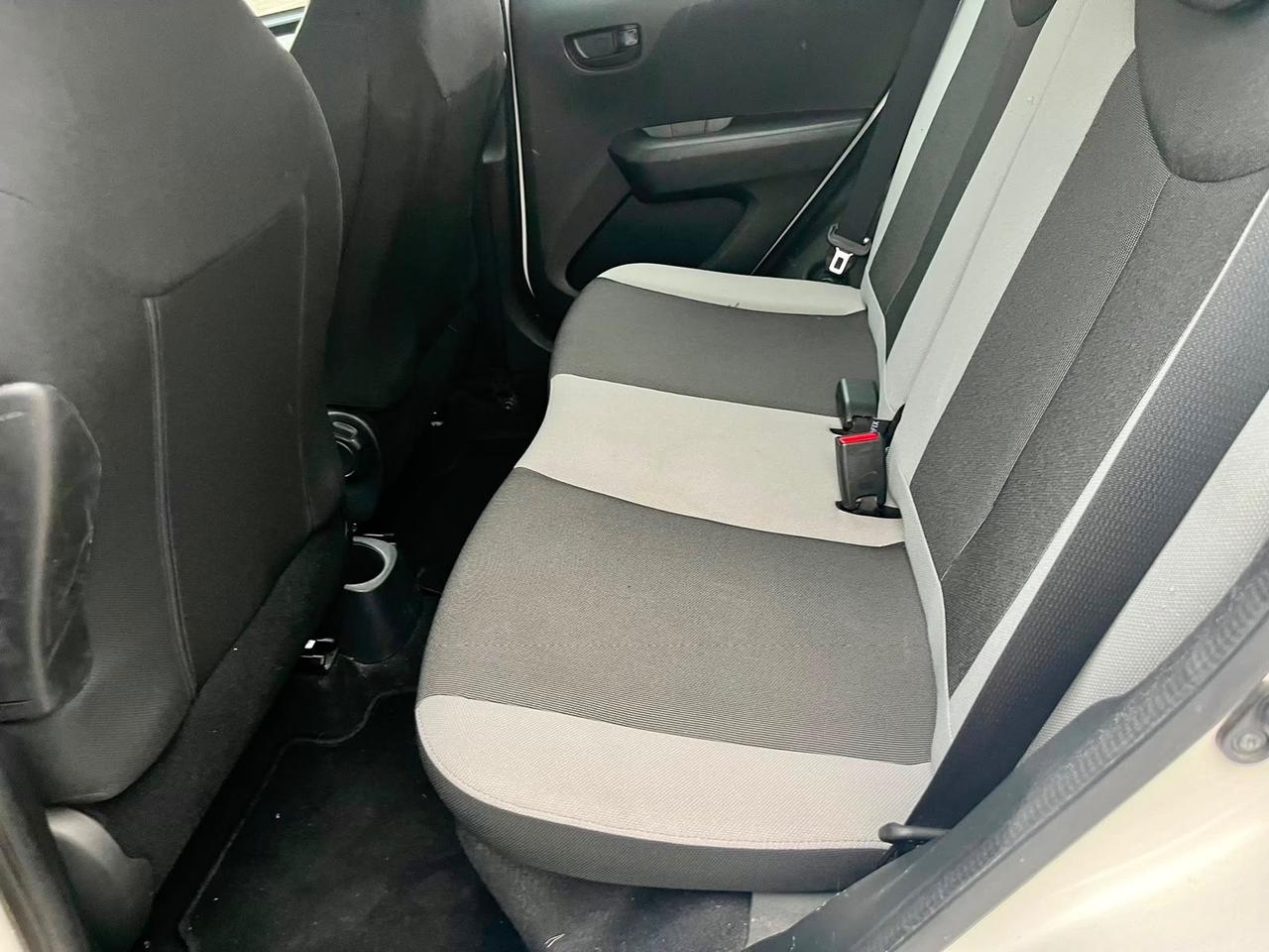 Toyota Aygo 1.0benz 2015 163.000km neopatentati