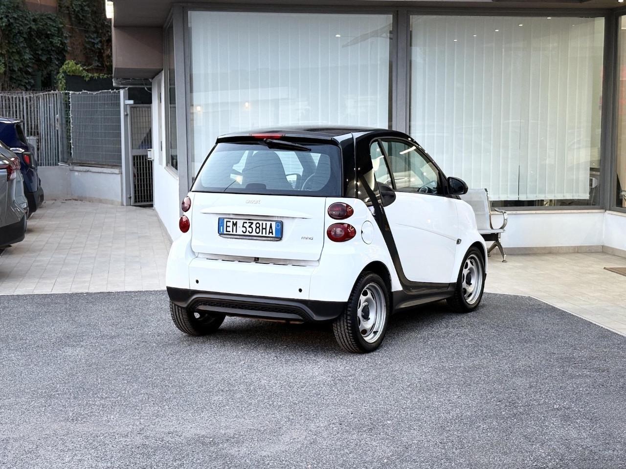 Smart fortwo coupe 1.0 Benzina 71CV E5 Automatico - 2012