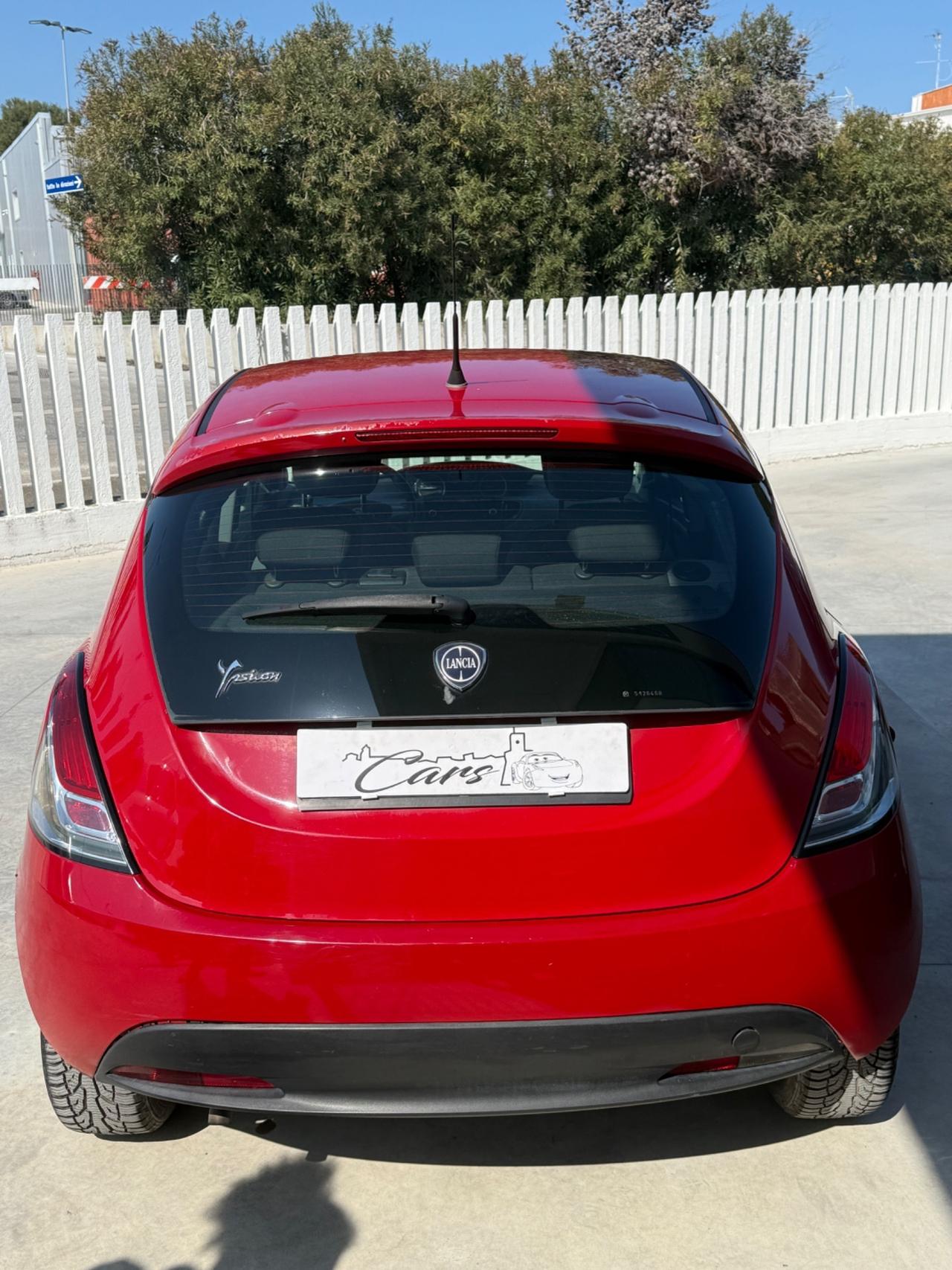 Lancia Ypsilon 1.2 69 CV 5 porte GPL Ecochic Gold