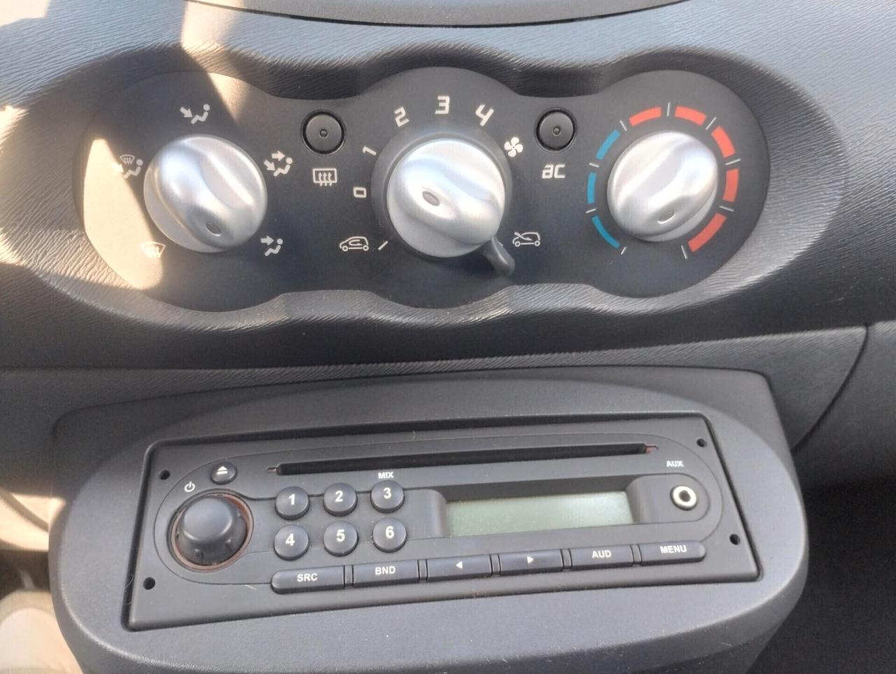 Renault Twingo 1.2 Le Iene NEOPATENTATI
