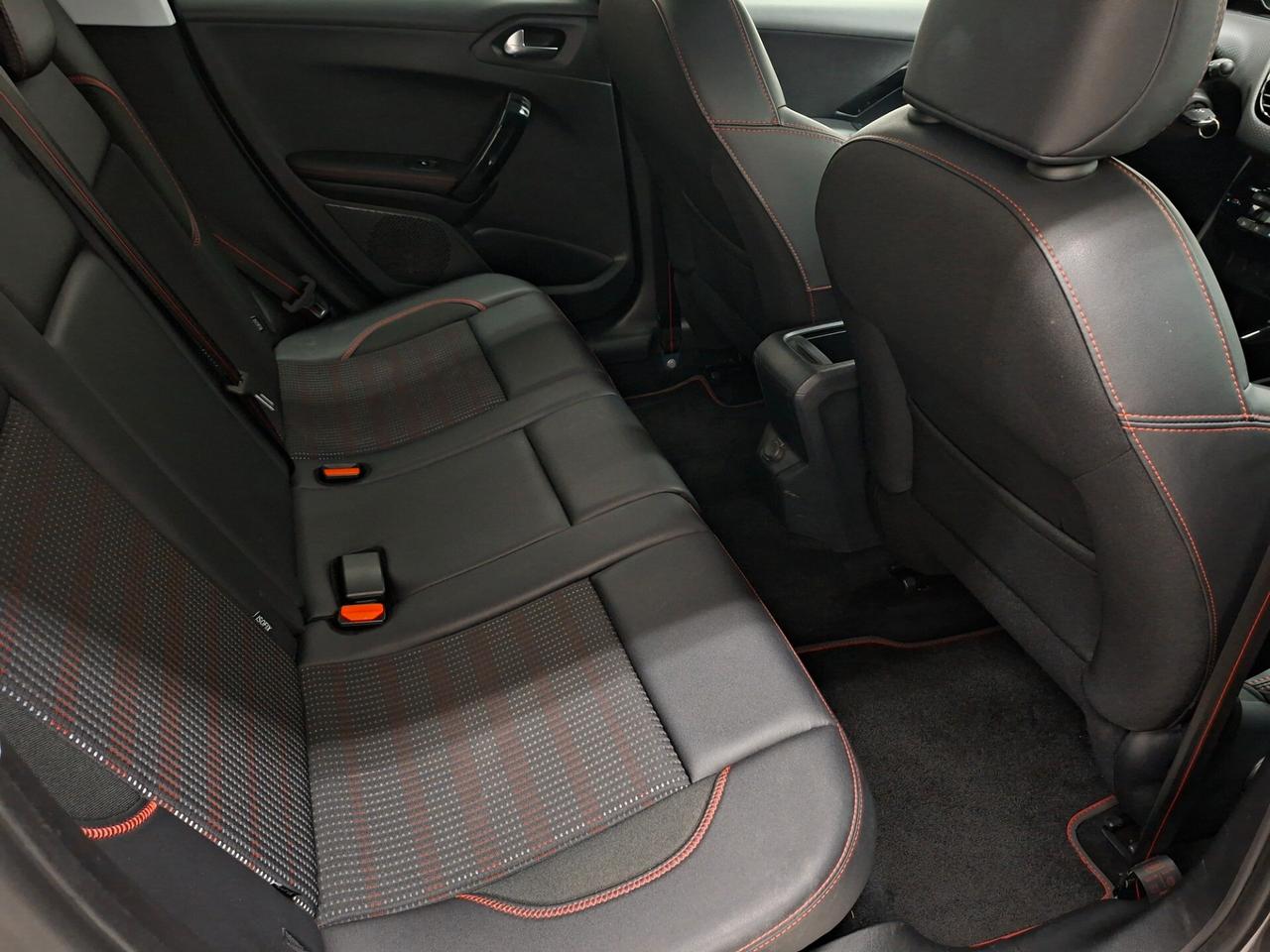 Peugeot 2008 1.6 BlueHDi 100cv GT Line