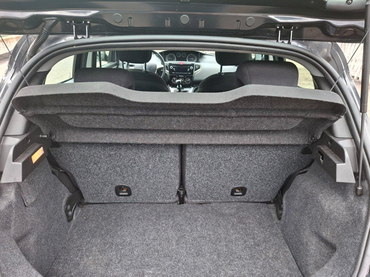 Lancia Ypsilon 5 Porte Ypsilon 1.2 Silver