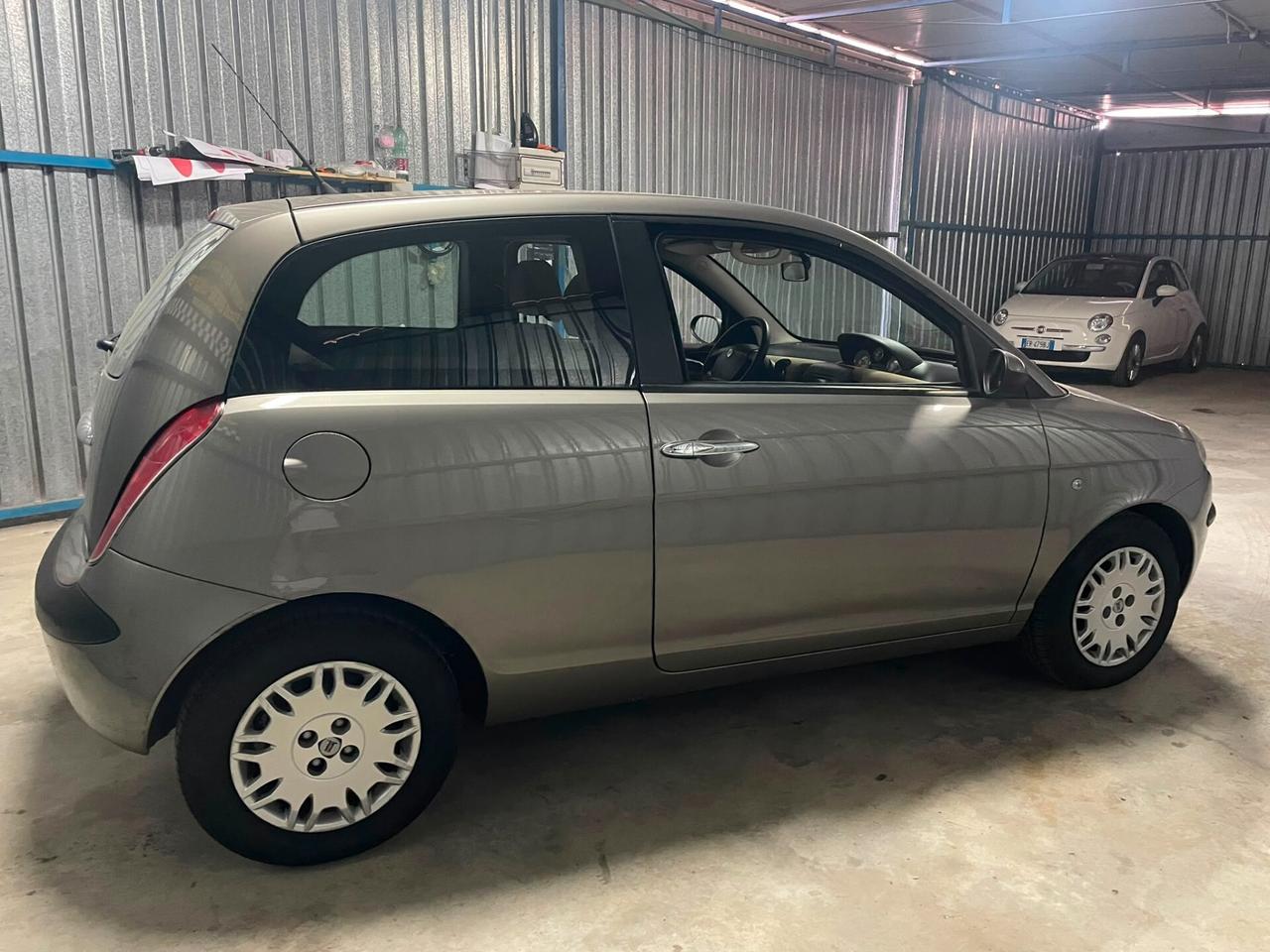 LANCIA YPSILON 100.000 km NEOPATENTATI UNICO PROPRIETARIO