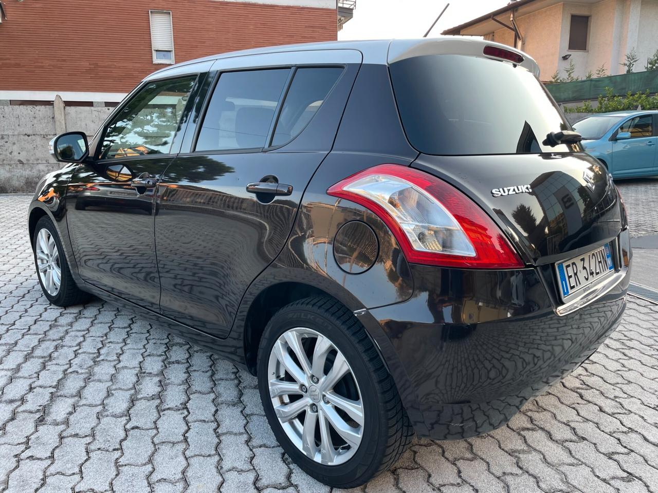 Suzuki Swift 1.2 VVT 5 porte B-Cool Bi-Color super full !!
