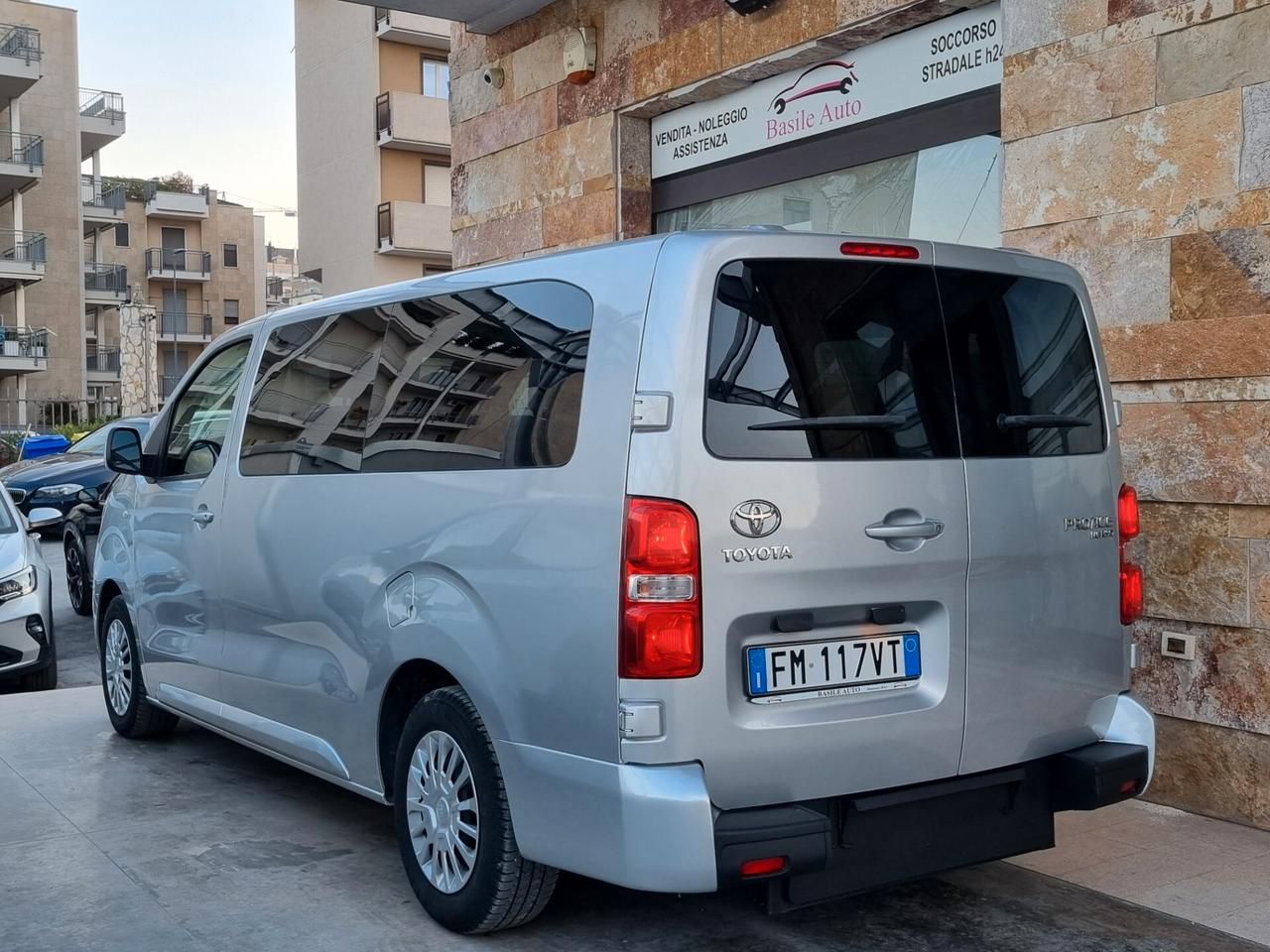 Toyota Proace Verso 1.4D STYLE disabili