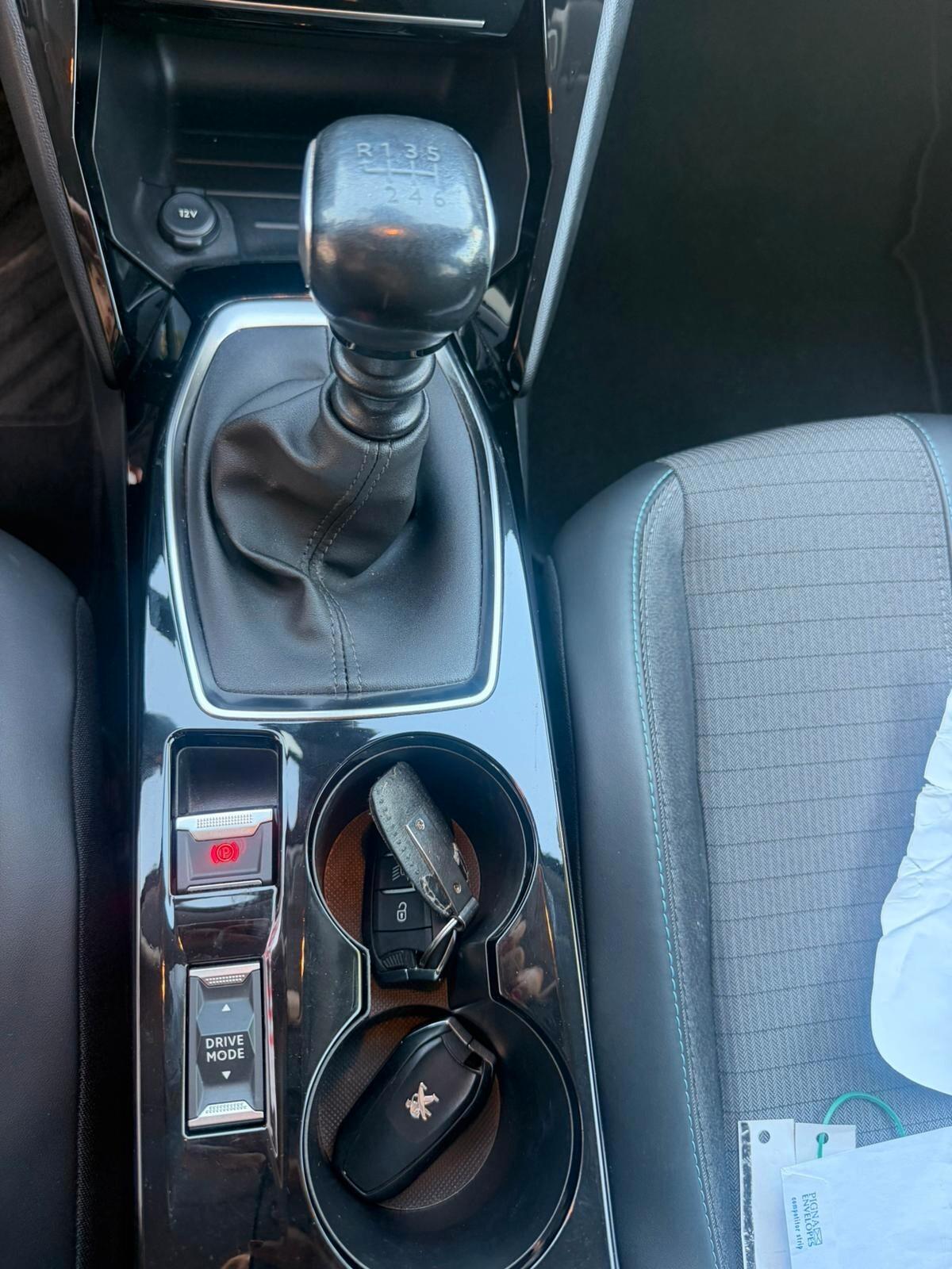 Peugeot 208 PureTech 100 Stop&Start 5 porte Allure