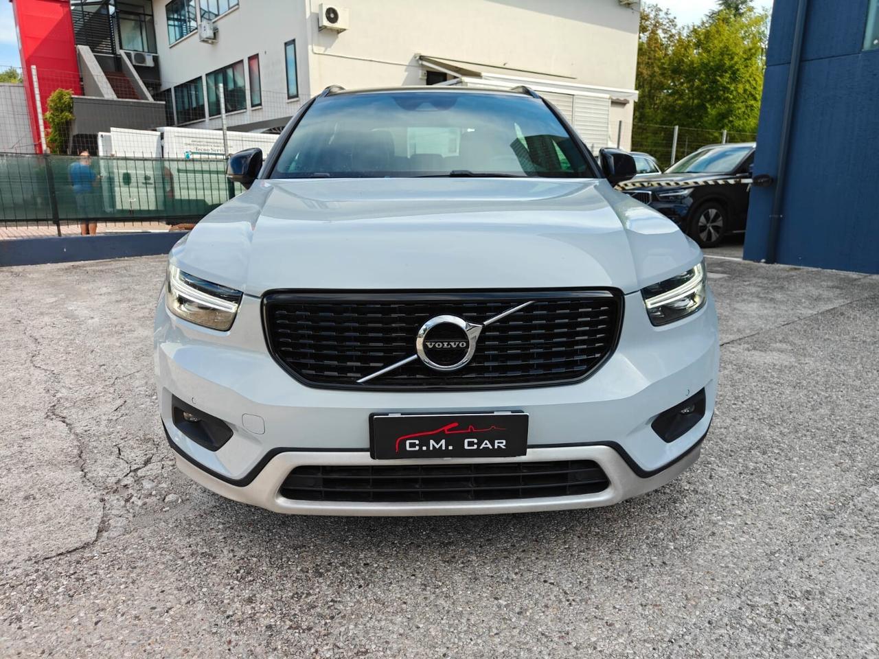 Volvo XC40 T5 Recharge Plug-in Hybrid automatico Plus Dark
