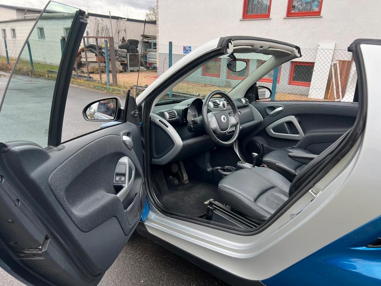 Smart ForTwo 1000 52 kW MHD cabrio passion