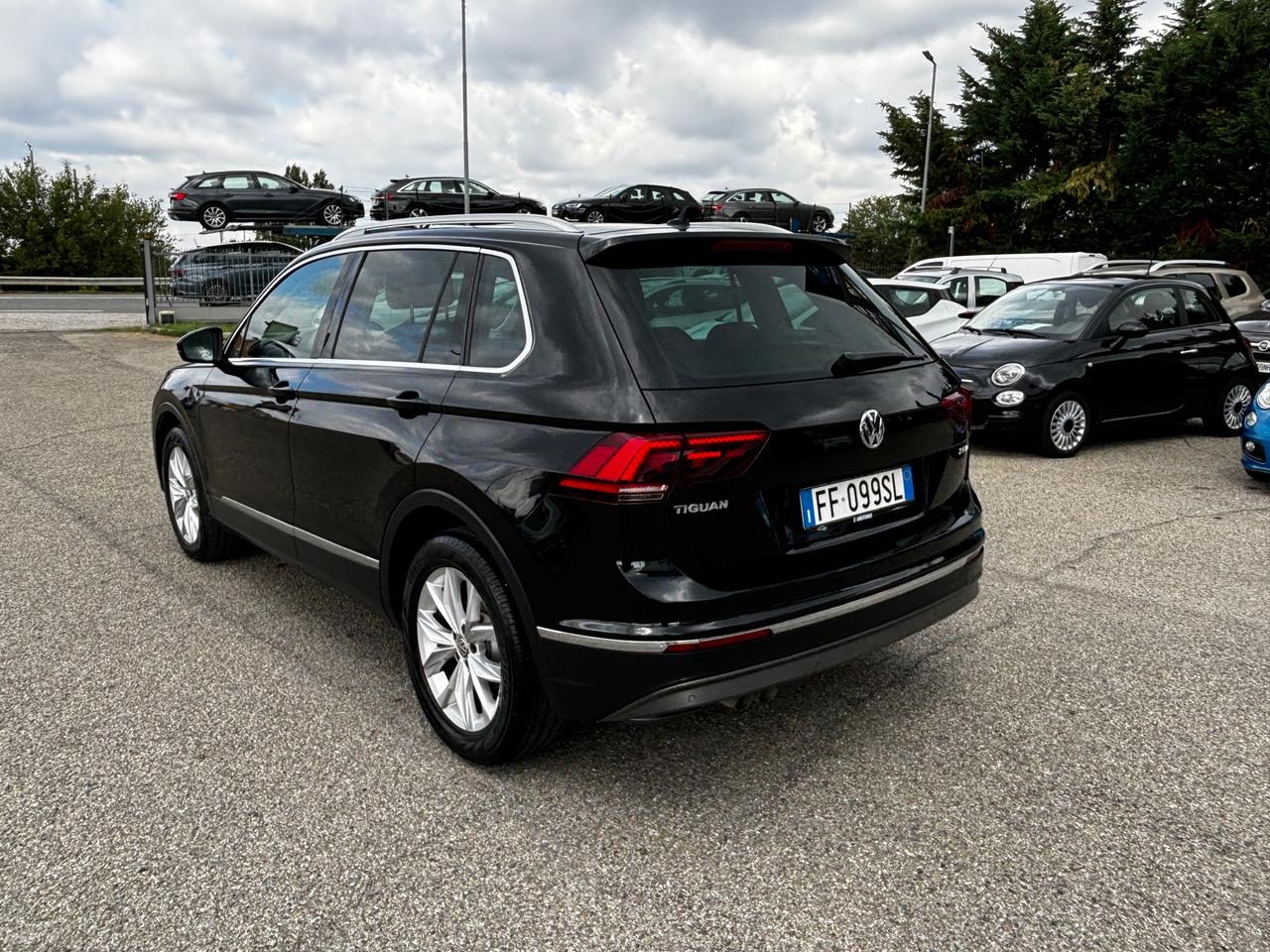 Volkswagen Tiguan 2.0 TDI SCR DSG Executive BlueMotion Technology - 2016