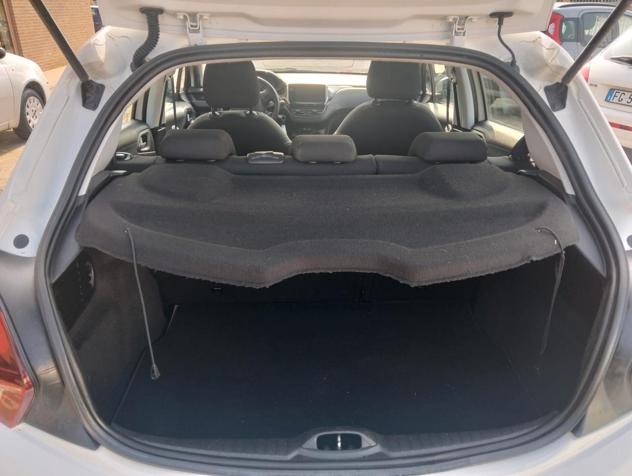 Peugeot 208 PureTech 82 5 porte Allure
