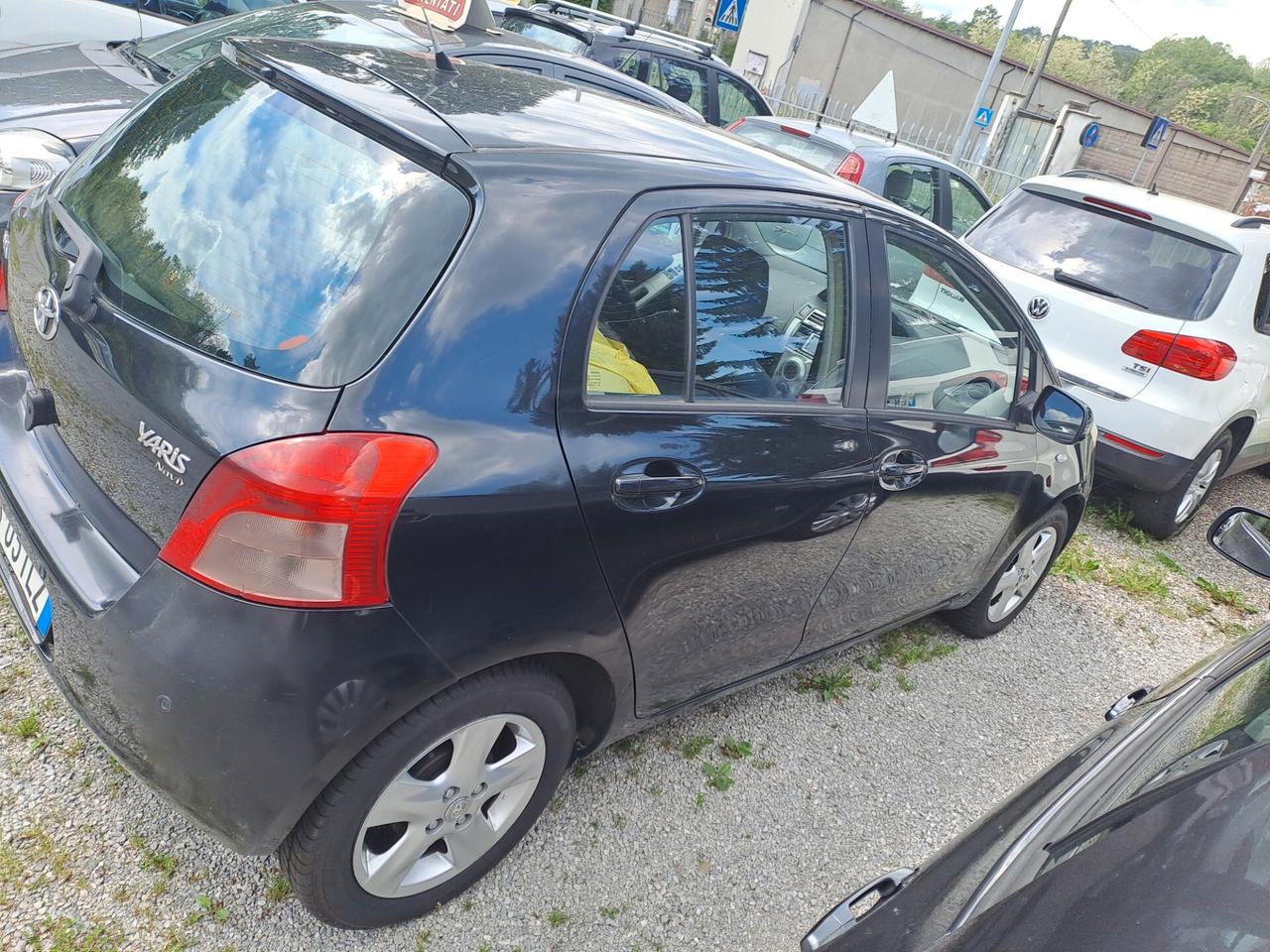 Toyota Yaris 1.3 benzina 5 porte M-MT Sol automatico