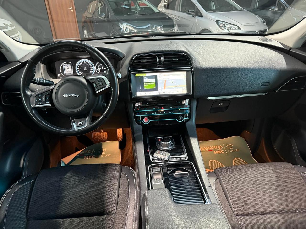 Jaguar F-Pace IVA ESPOSTA R-Sport Tetto Pelle Meridian