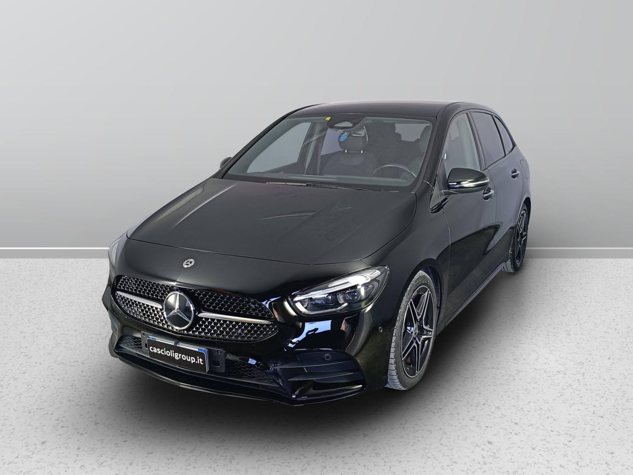 Mercedes-Benz Classe B - W247 2023 - B 180 d AMG Line Premium auto