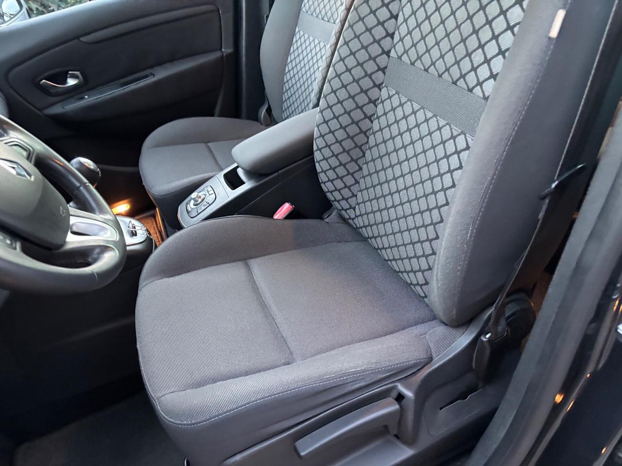 Renault Scenic 1.5 dCi 110CV 7 posti